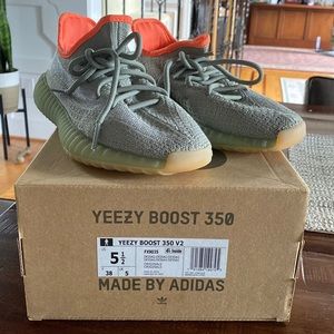Yeezy Boost 350. Color Desert Sage. Size 5.5